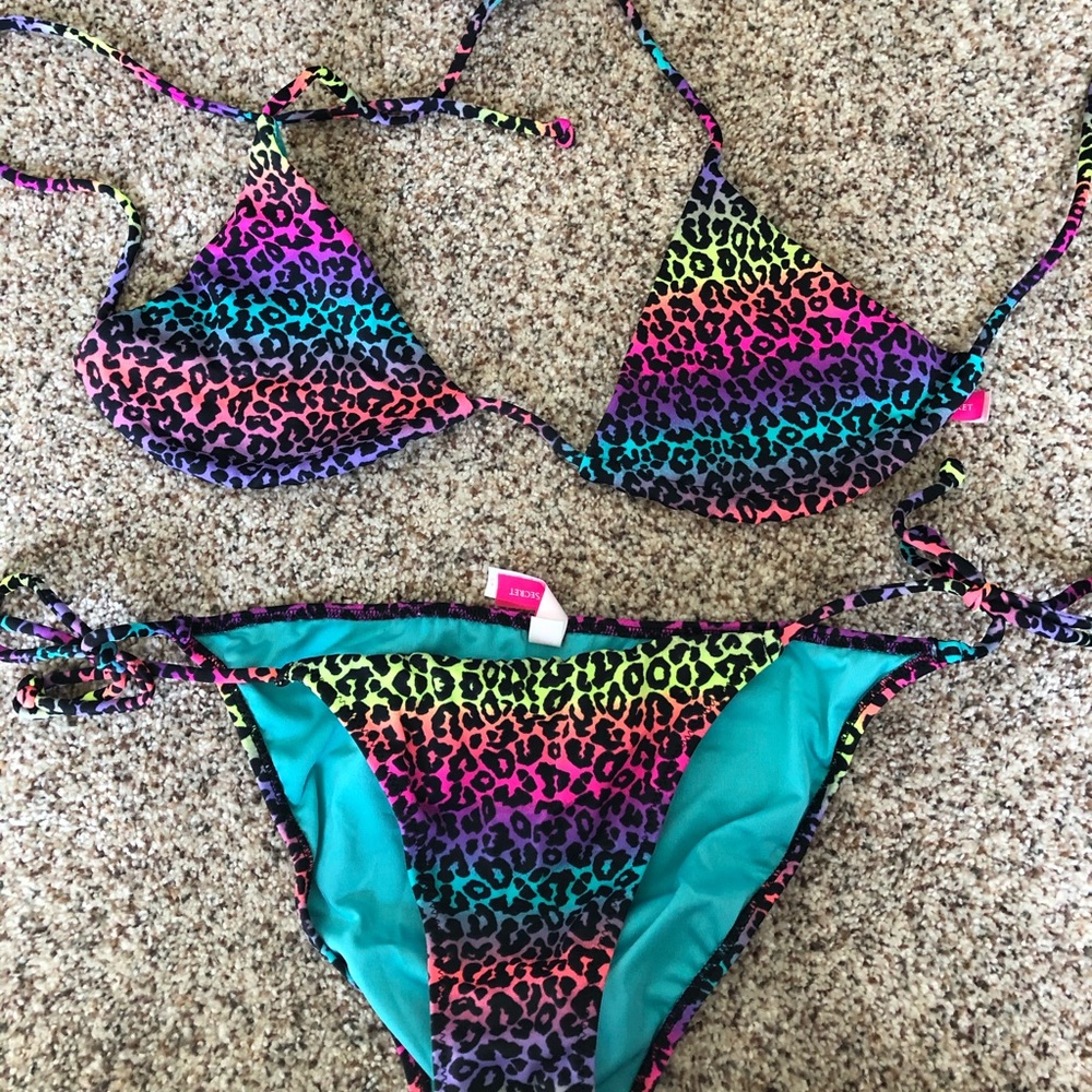 Victoria Secret bikini
